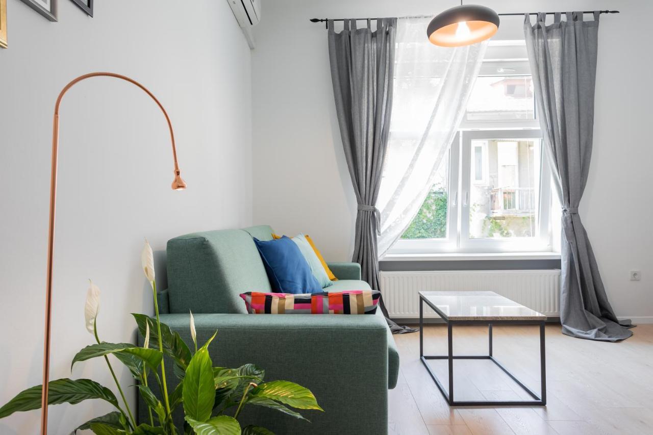 Go2Zagreb Chick Apartment Private Parking Available Bagian luar foto