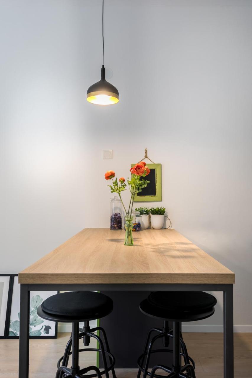 Go2Zagreb Chick Apartment Private Parking Available Bagian luar foto